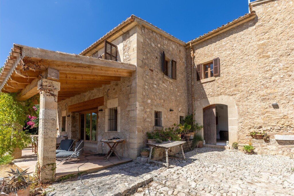 Finca in Pollenca, Balearic Islands, Spain 3 - 18993441