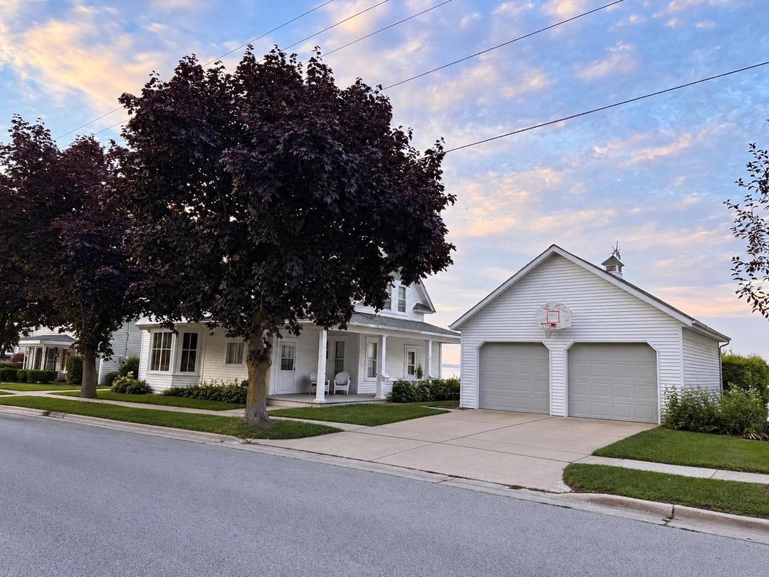 House in Sturgeon Bay, Wisconsin, United States 2 - 18992930