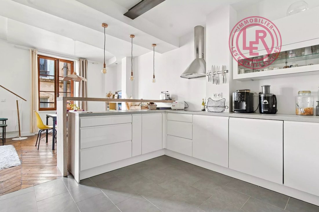 Apartment in Chateau d'Eau-Lancry, Paris 10e Arrondissement, Paris 4 - 18993238
