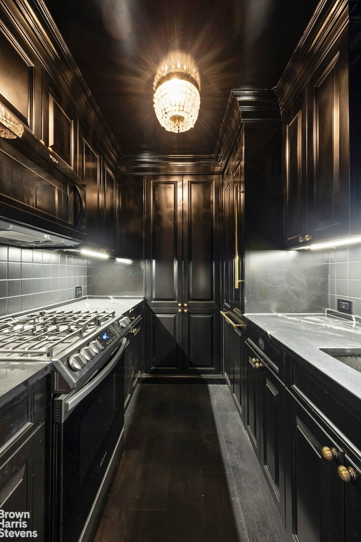 Co Op in New York, New York, United States 5 - 18996193