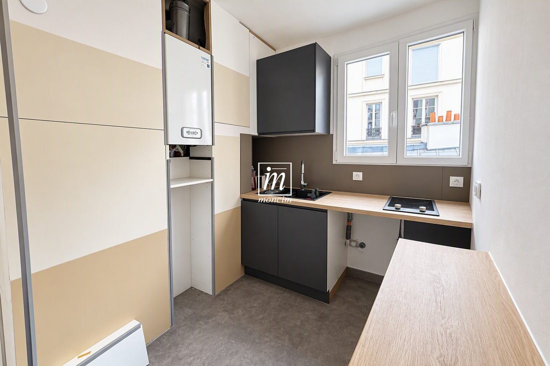 Apartment in Elysées-Madeleine, Paris 8e Arrondissement, Paris 5 - 18998003