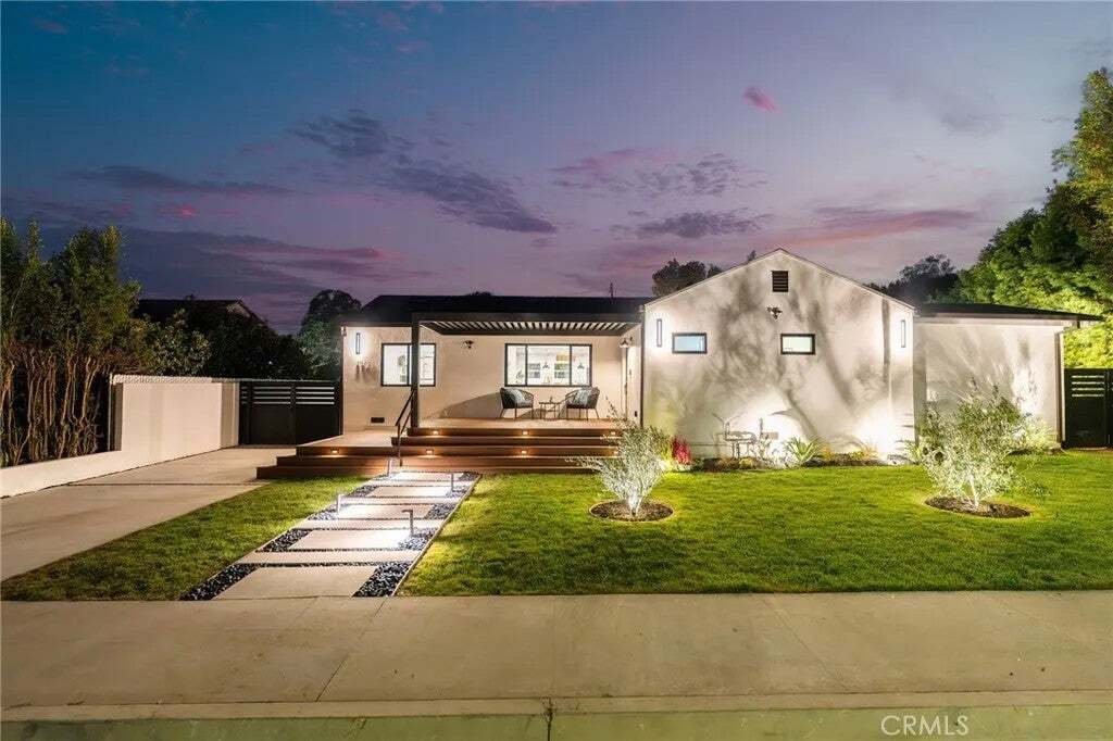 House in Los Angeles, California, United States 1 - 18993117