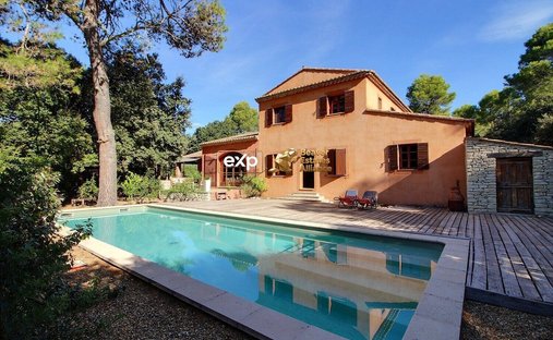 Villa in Taillades, Provence-Alpes-Côte d'Azur, France 1