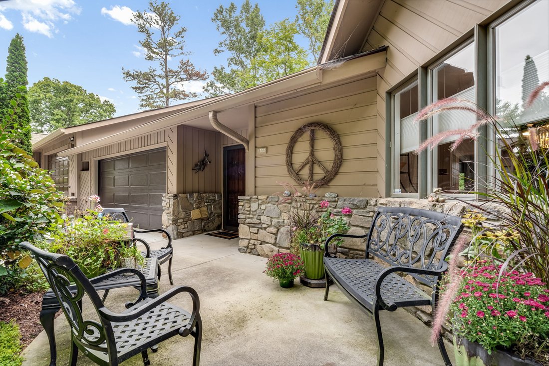 Condo in Asheville, North Carolina, United States 5 - 18992714