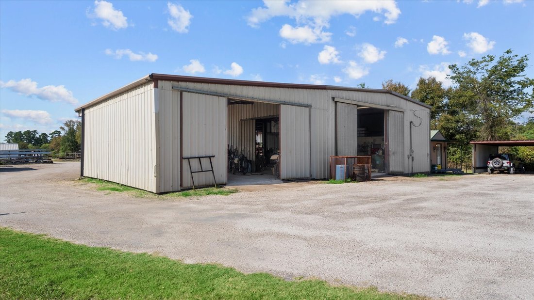 Farm Ranch in Oakhurst, Texas, United States 3 - 18996121
