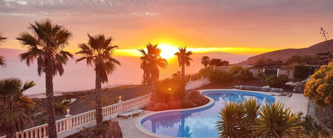 House in Guia de Isora, Canary Islands, Spain 4 - 18995003