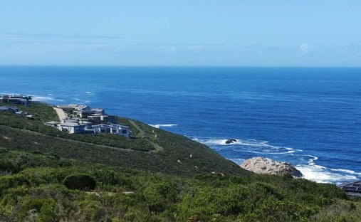 Land in Oubaai Golf Estate, Western Cape, South Africa 1