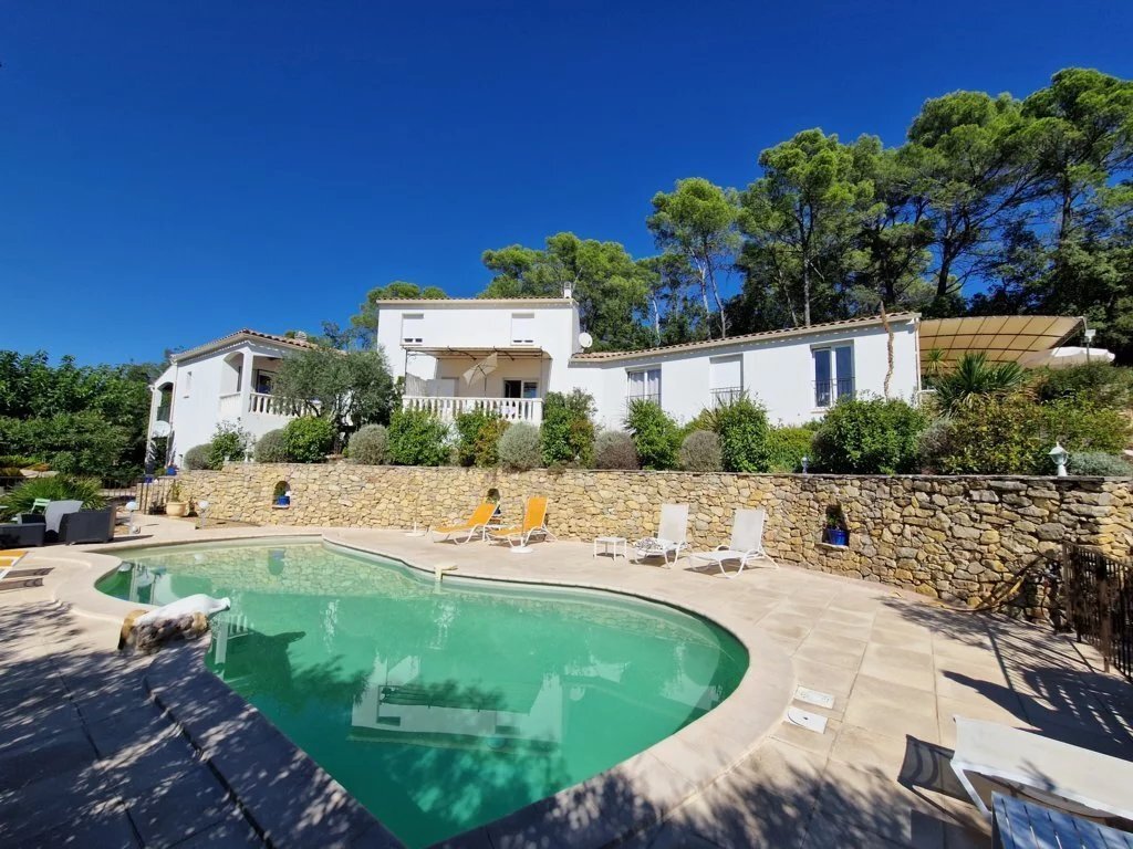 Estate in Ouest, Lorgues, France 2 - 18993740