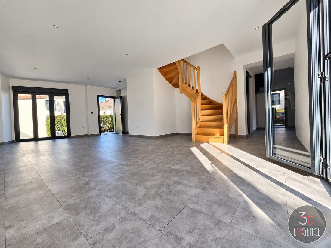 Villa in Chennevieres-sur-Marne, Ile-de-France, France 4 - 18997885