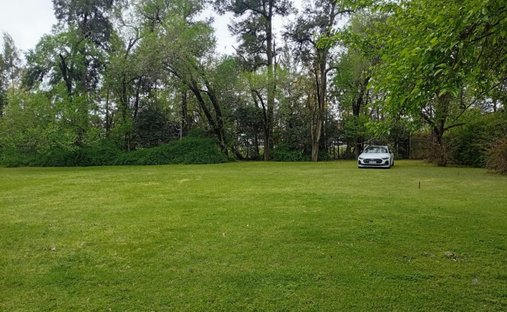 Land in Maquinista Savio, Buenos Aires Province, Argentina 1