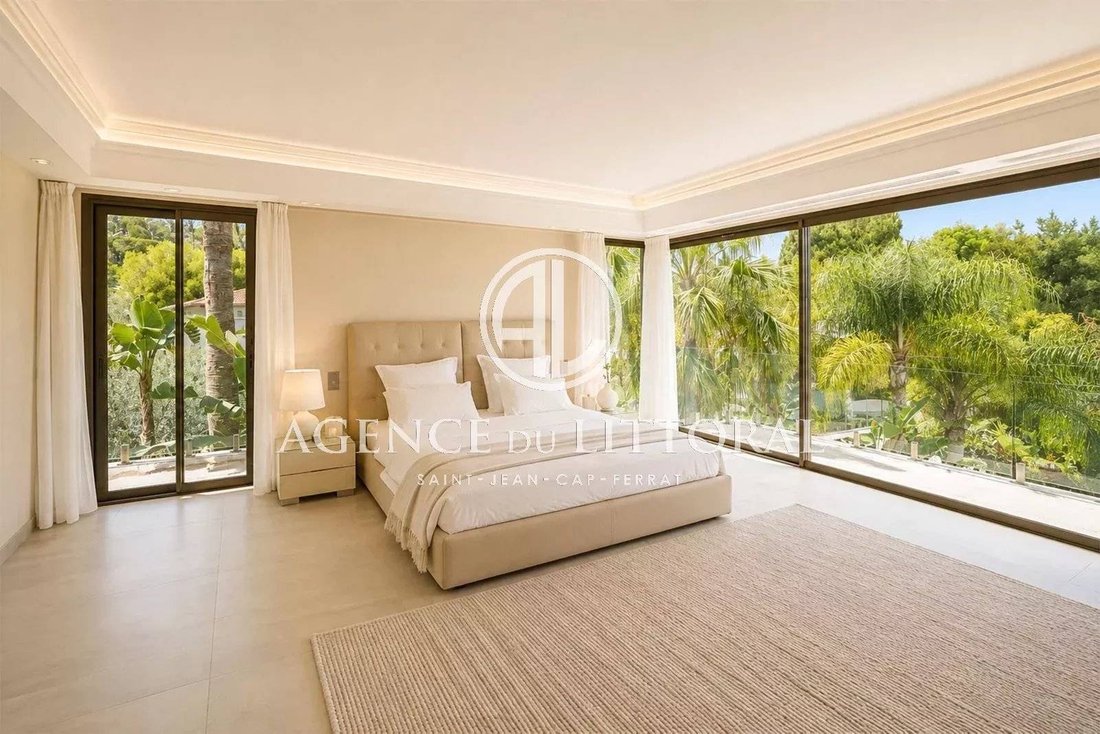 Estate in Saint-Jean-Cap-Ferrat, Provence-Alpes-Côte d'Azur, France 5 - 18699044