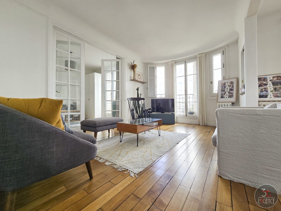 Apartment in Arrondissement of Bobigny, Ile-de-France, France 4 - 18997896
