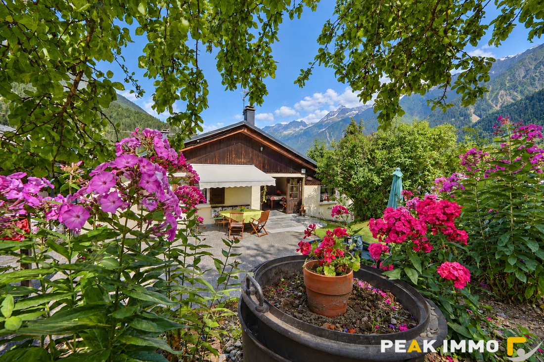 House in Les Houches, Auvergne-Rhône-Alpes, France 1 - 18977965