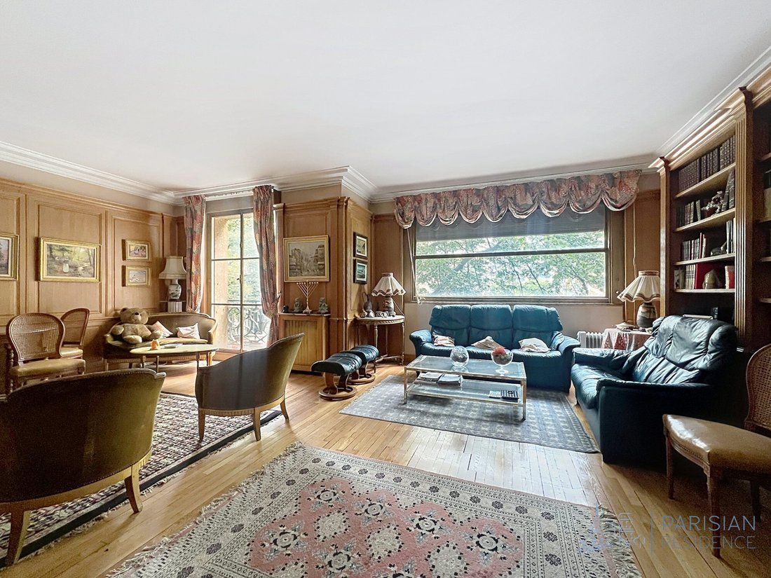 Apartment in Violet Commerce, Paris 15e Arrondissement, Paris 1 - 18997882