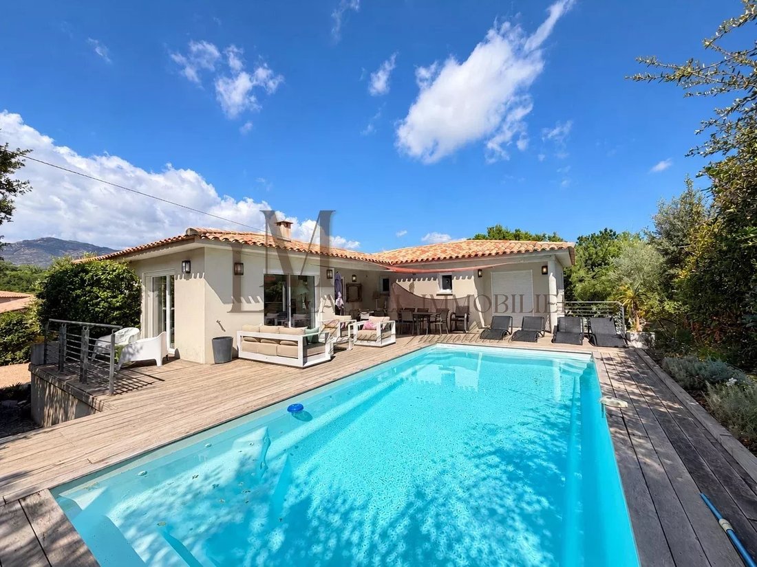 Villa in Porto-Vecchio, Corsica, France 2 - 18993727