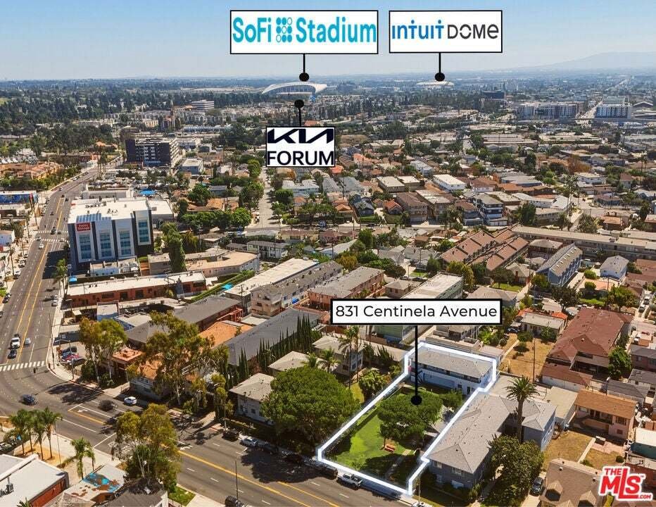 Inglewood, California, United States 2 - 18995296