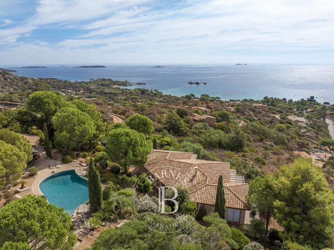 Villa in Porto-Vecchio, Corsica, France 1 - 18153394