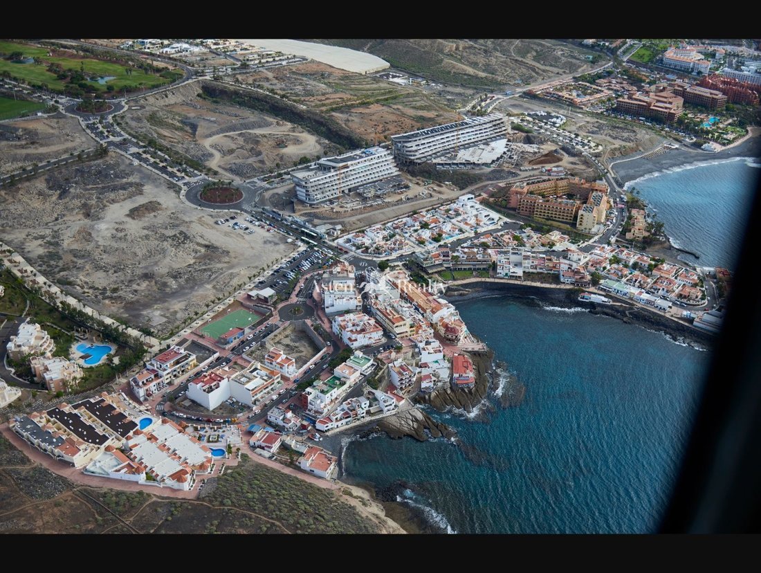 House in La Caleta, Adeje, Canary Islands 5 - 12974732
