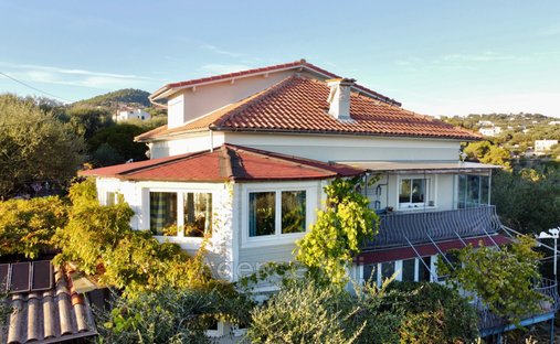 Villa in Saint-Andre-de-la-Roche, Provence-Alpes-Côte d'Azur, France 1