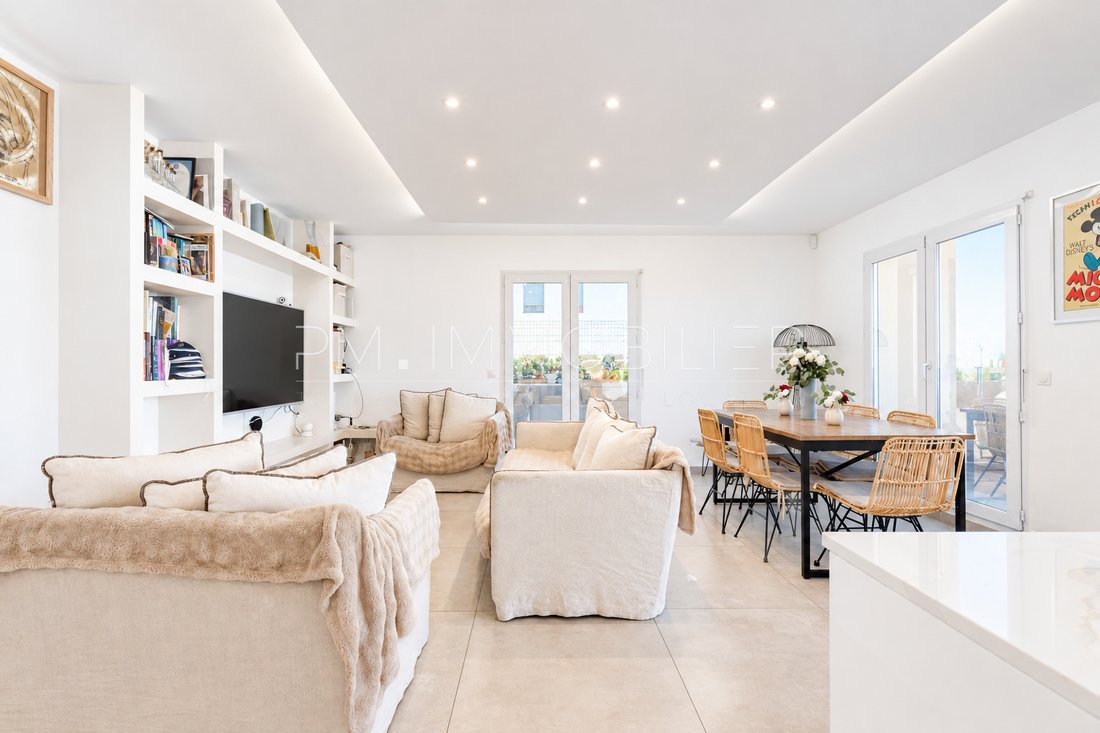 Apartment in Bompard, 7e Arrondissement, Marseille 4 - 18996478