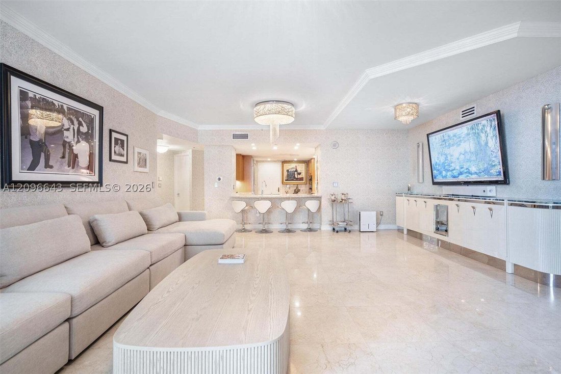 Condo in Bal Harbour, Florida, United States 1 - 18995685
