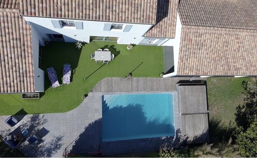 House in Saint-Rogatien, Nouvelle-Aquitaine, France 1