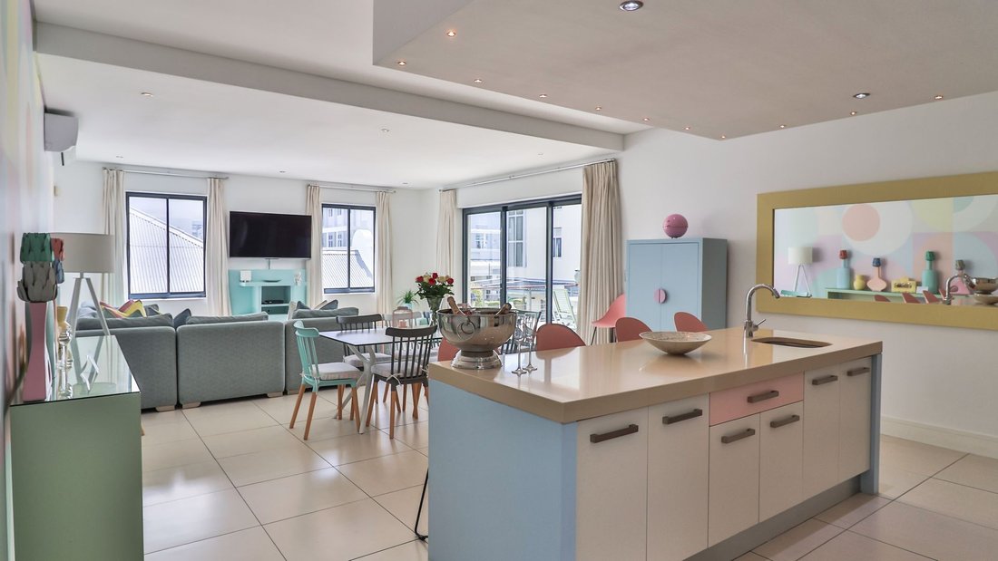 Apartment in Overstrand Local Municipality, Western Cape, South Africa 4 - 18997310