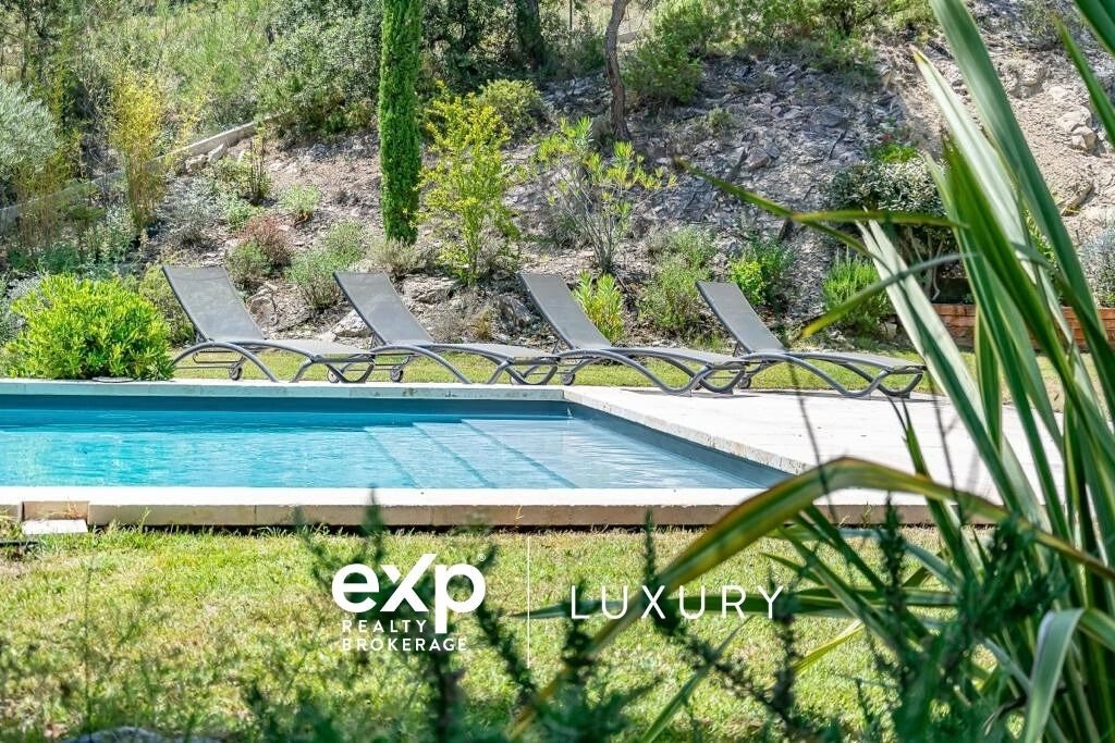 Villa in Peyrolles-en-Provence, Provence-Alpes-Côte d'Azur, France 3 - 18990721