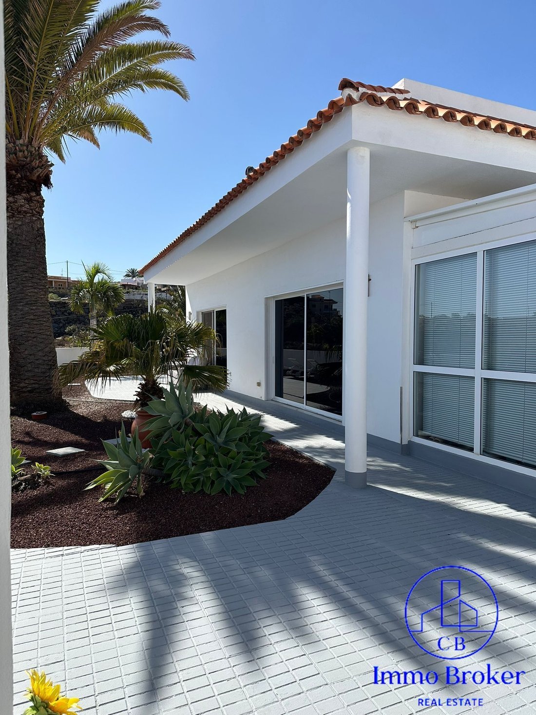 Chalet in Candelaria, Canary Islands, Spain 5 - 18995126