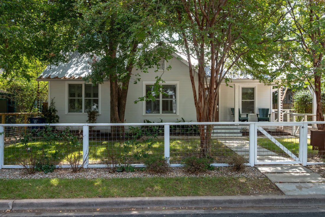 House in Austin, Texas, United States 2 - 18997806