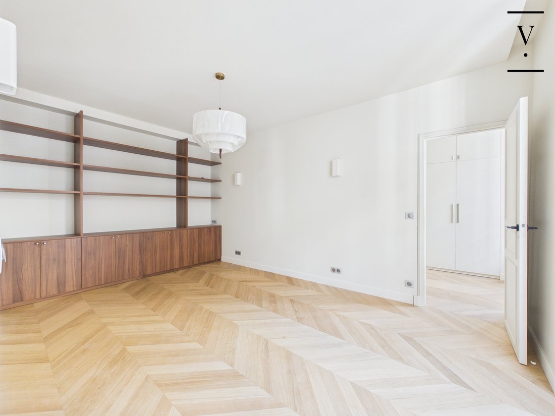 Apartment in Montorgueil-Saint Denis, Paris 2e Arrondissement, Paris 4 - 18996351