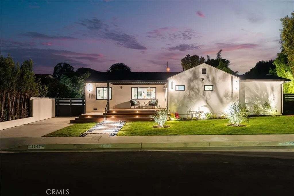 House in Los Angeles, California, United States 2 - 18993117