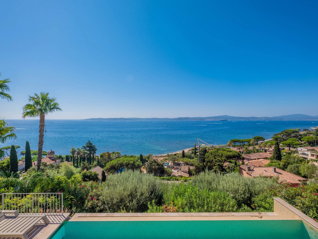 Villa in Nartelle-Noyer-Bellevue-bd des Sardinaux, Sainte-Maxime, France 1 - 18869658