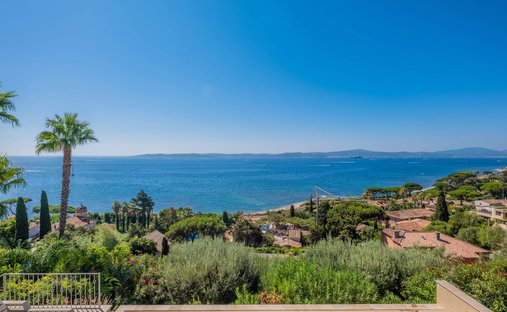 Villa in Nartelle-Noyer-Bellevue-bd des Sardinaux, Sainte-Maxime, France 1