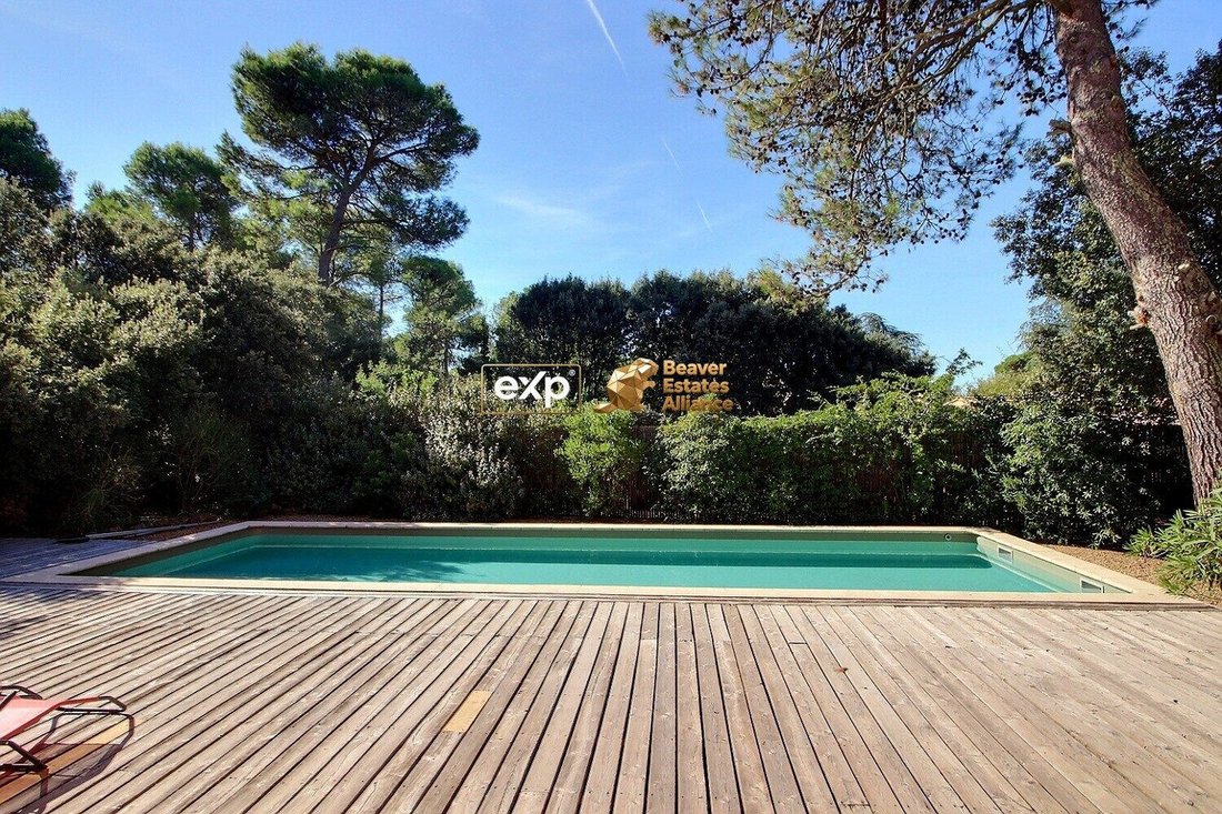 Villa in Taillades, Provence-Alpes-Côte d'Azur, France 3 - 18990717