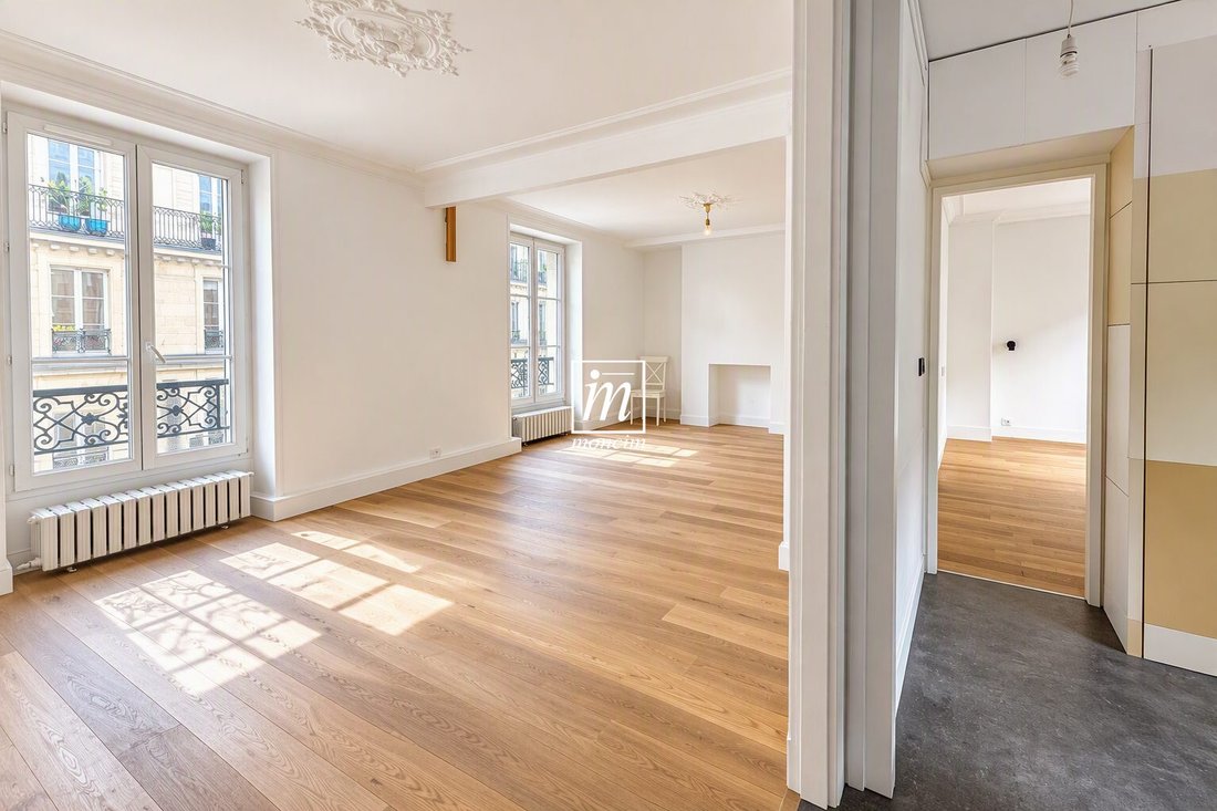 Apartment in Elysées-Madeleine, Paris 8e Arrondissement, Paris 1 - 18998003