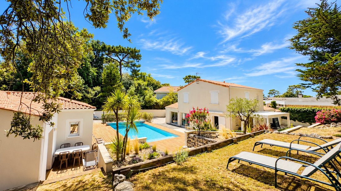 House in Nord Est Vallieres, Saint-Georges-de-Didonne, France 2 - 16994459