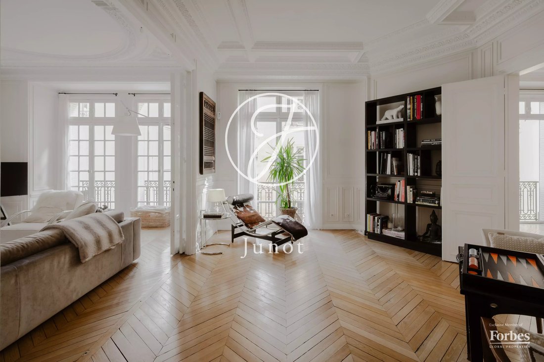 Apartment in Odéon, Paris 6e Arrondissement, Paris 4 - 18994088