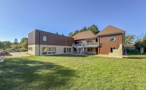 House in Magny-en-Vexin, Ile-de-France, France 1