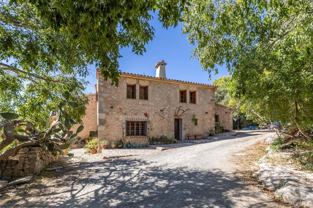 Finca in Pollenca, Balearic Islands, Spain 4 - 18993441