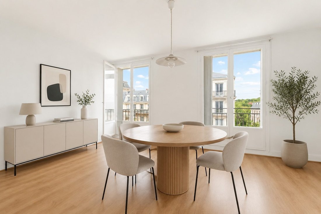 Apartment in Domaine National du Château, Versailles, France 5 - 16622115