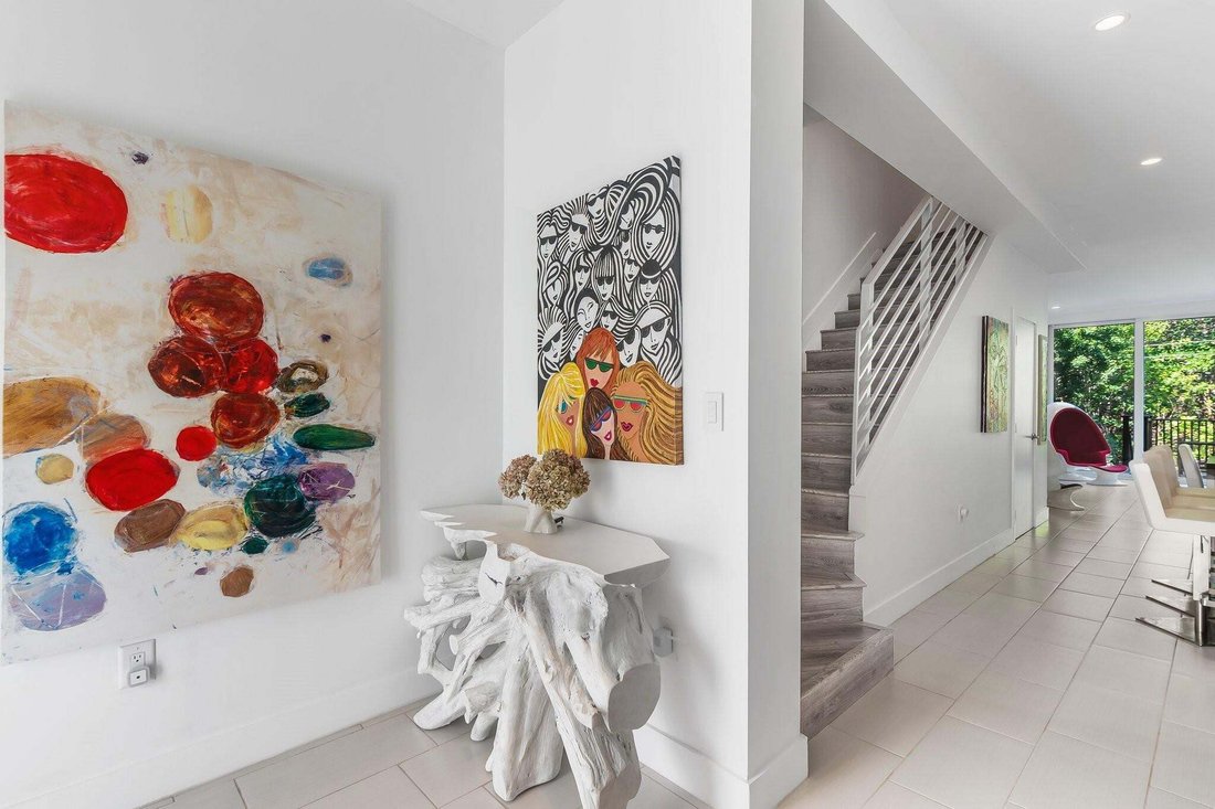 Townhouse in North Miami Beach, Florida, United States 3 - 18995735