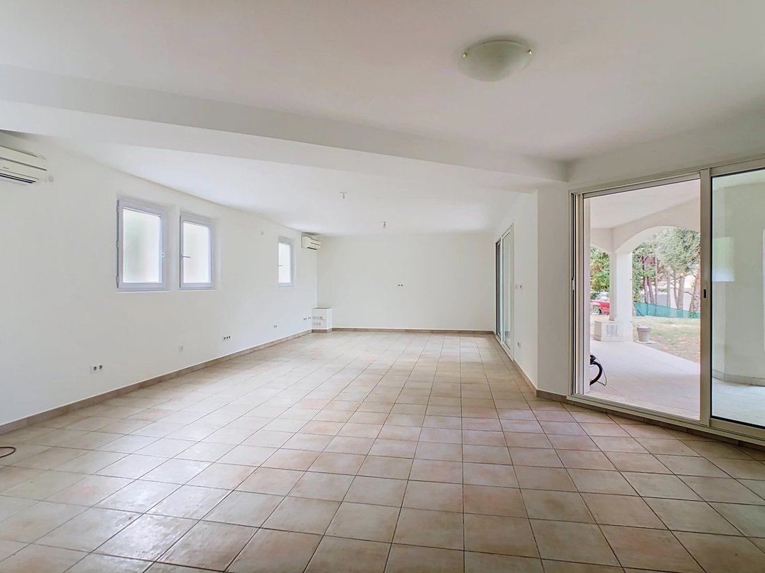 Villa in La Roquette-sur-Siagne, Provence-Alpes-Côte d'Azur, France 2 - 18996599