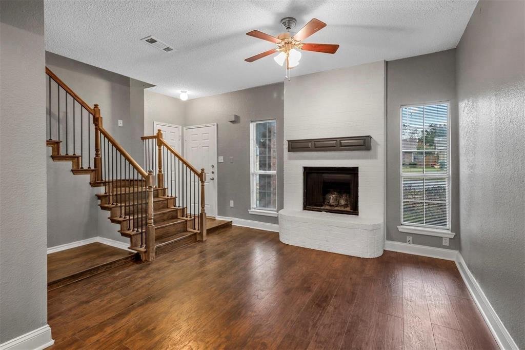 Arlington, Texas, United States 2 - 18996086