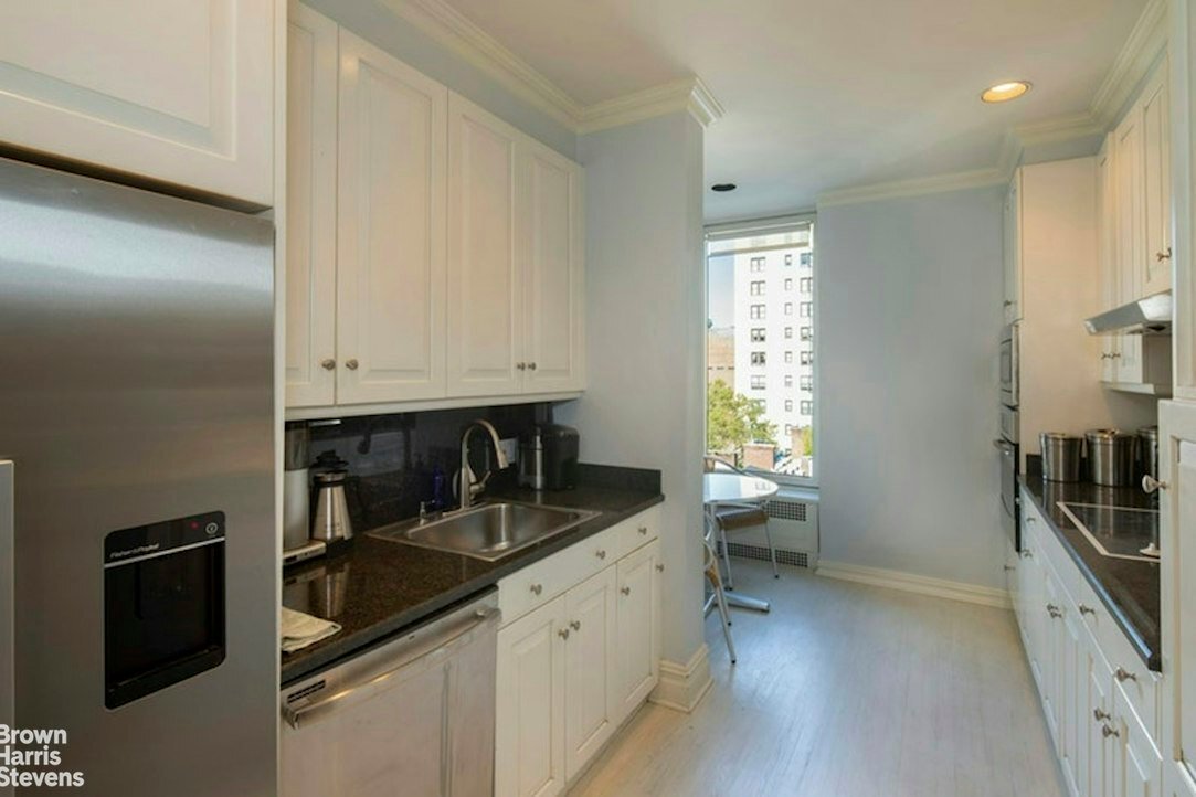 Co Op in New York, New York, United States 5 - 18996123
