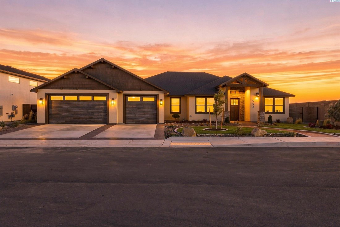 House in West Richland, Washington, United States 1 - 18086090