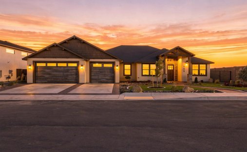 House in West Richland, Washington, United States 1