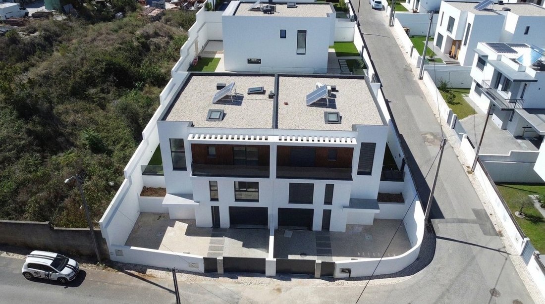 Villa in Belas, Lisbon, Portugal 2 - 18996530
