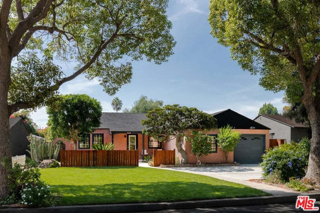 House in Burbank, California, United States 1 - 18995311
