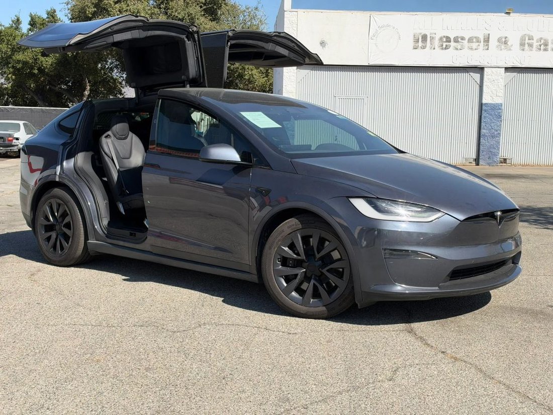 Suv in Azusa, CA, United States 2 - 18997052